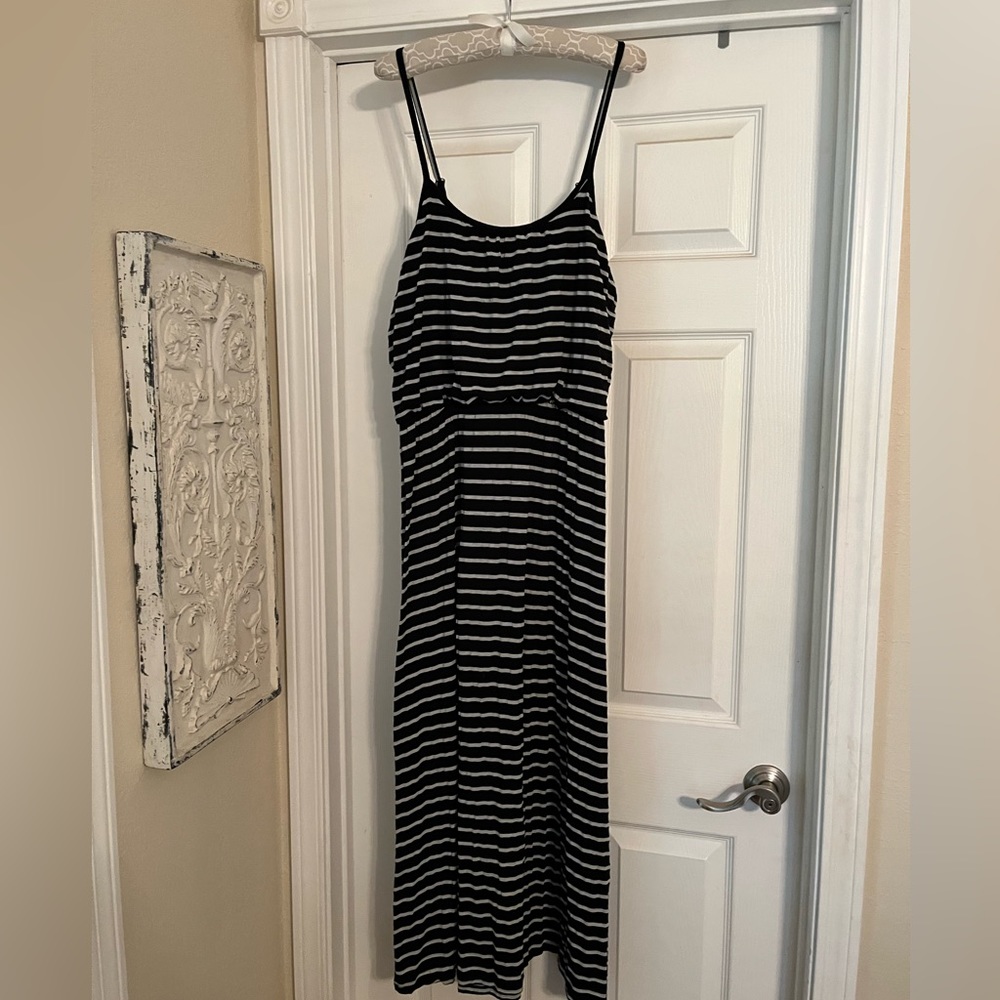 W.F. Stretchy Maxi Dress XL